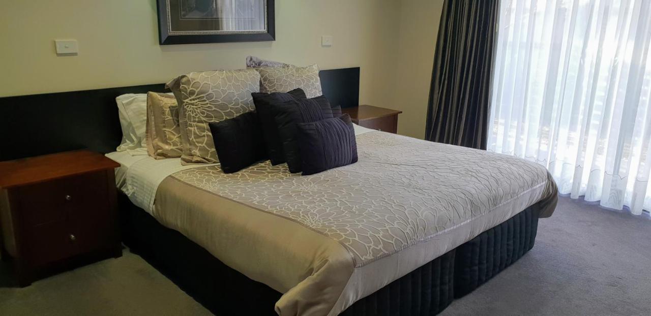 Hogans Motel Wallan Экстерьер фото